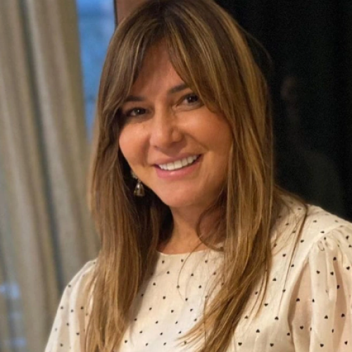 Prefeita de Esperantina Ivanária Sampaio é acusada de usar estrutura pública para construção de loja particular